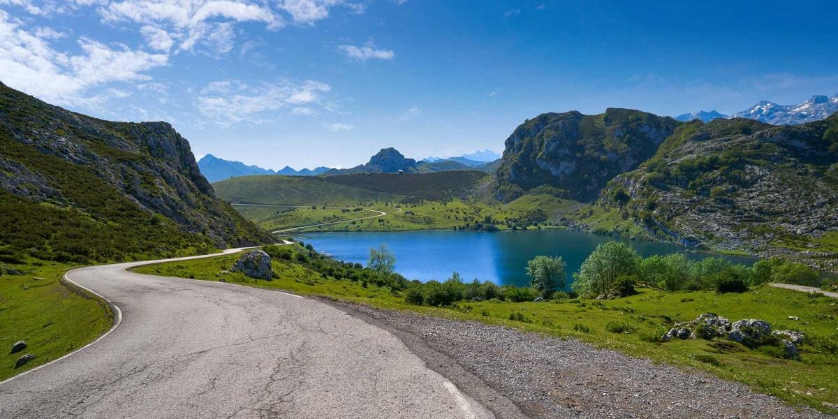 Background Lagos de Covadonga