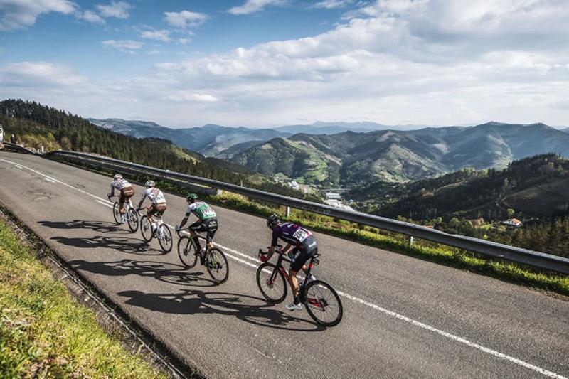 Le Pays Basque accueille son tour background image