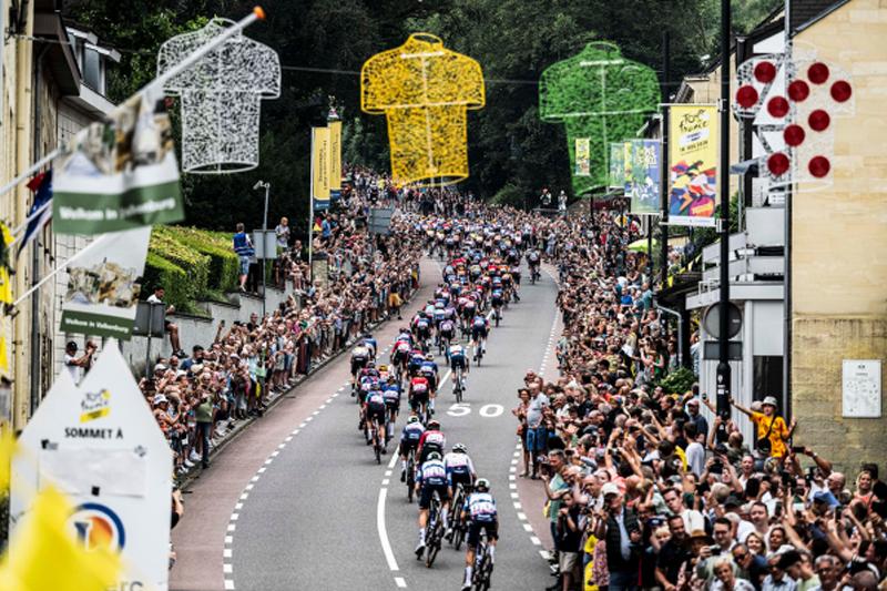 The Women’s Tour Takes Over background image